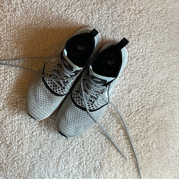 Nike Shoes - Nike Women’s tennis shoes